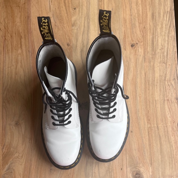 Dr. Martens 1460 Smooth white leather lace up combat boots, US 9 L 8M 41 UK - Picture 1 of 16